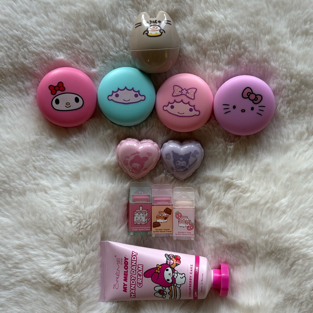 HotTopic & CRÈME Shop Lip Balm Sanrio/Pusheen Bundle